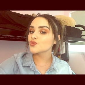 Meet your Posher, Serena